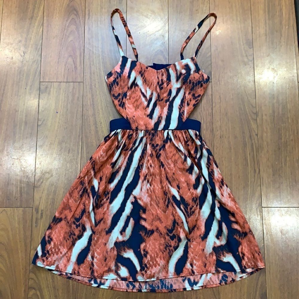 BB Dakota Printed Cut Out Dress Size XS
